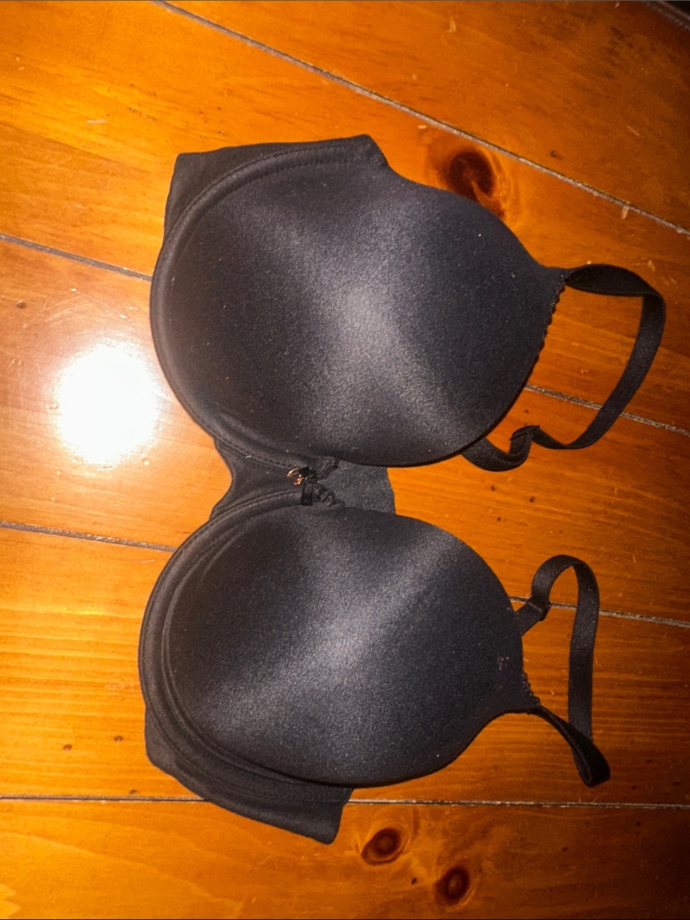 Victoria's Secret Black Molded T-Shirt Bra